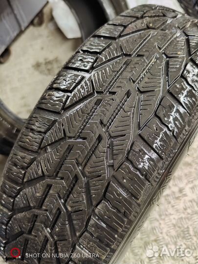 Kormoran Snow 215/55 R17 98V