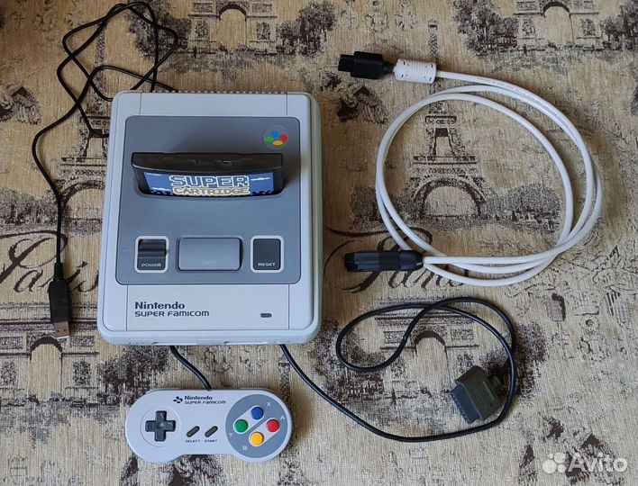 Super Famicom с флеш картриджем