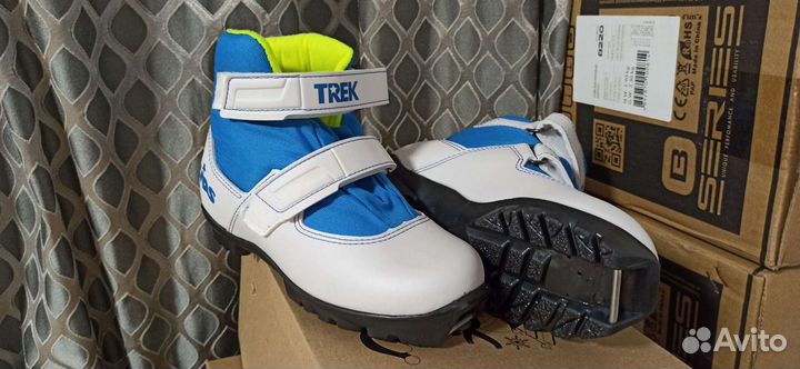 Лыжи, комплекты лыжные для школы и прогулок