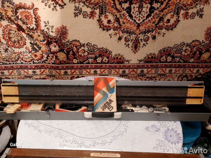 Вязальная машина нева 5