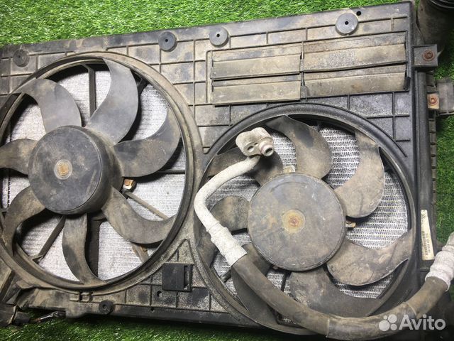 Радиатор охлаждения двигателя Volkswagen Passat B6