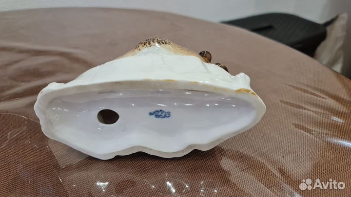 Статуэтка Медведь на пне лфз 1950 1960 годы фарфор