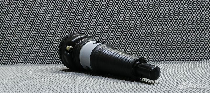 Пнeвмocтoйка Аudi А7 С8 передняя