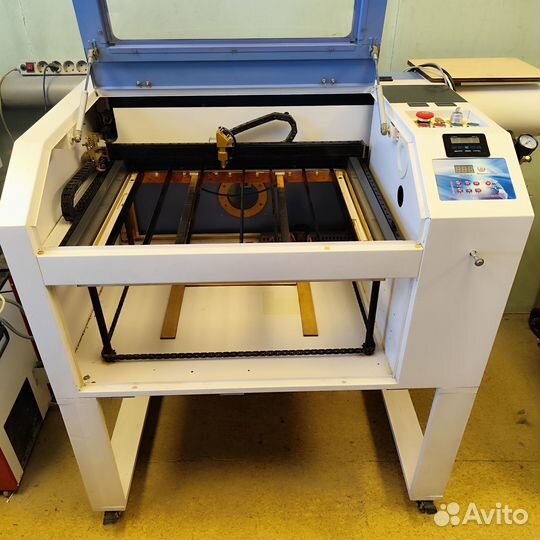 Лазерно гравировальный станок 6040
