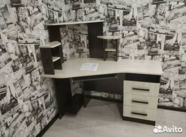 Компьютерный стол №1