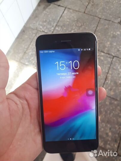 Телефон iPhone 6