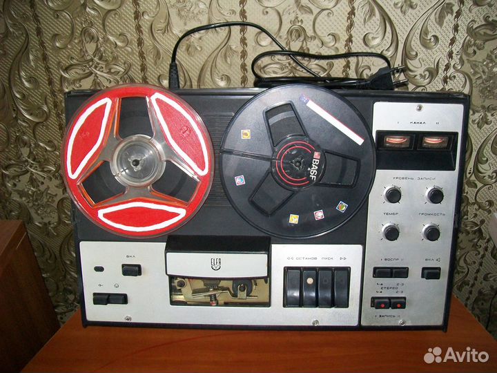 Катушечный магнитофон elfa