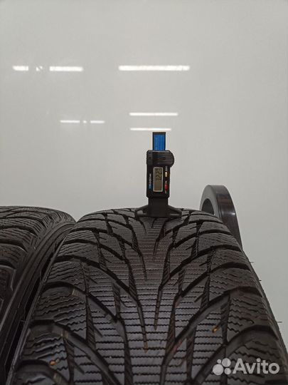 Nokian Tyres Hakkapeliitta R2 225/55 R17