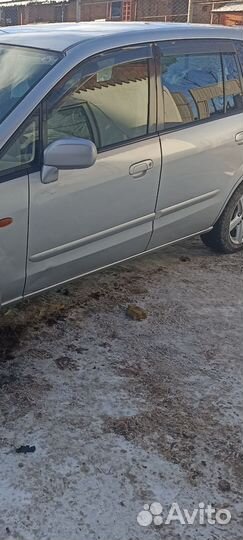 Дверь передняя левая mazda premacy. Без зеркала