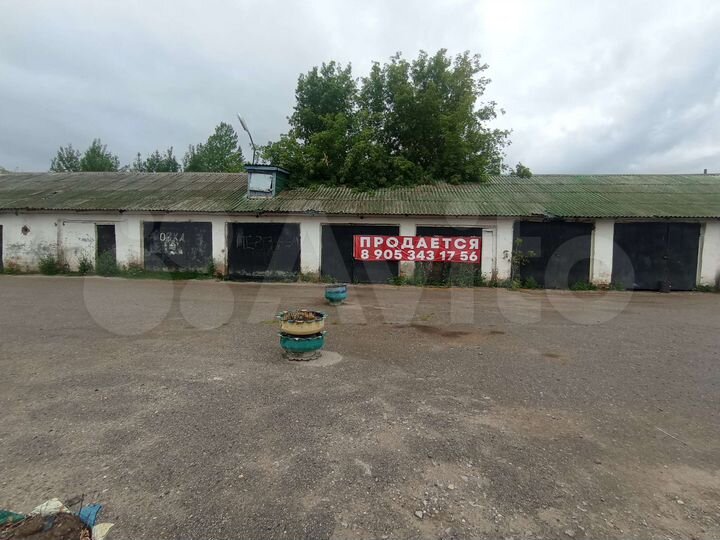 Гараж, > 30 м²