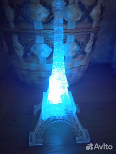 Сувенир Эйфелева башня