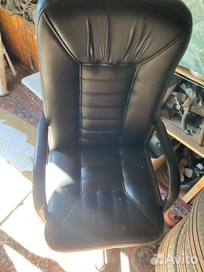 Компьютерное кресло