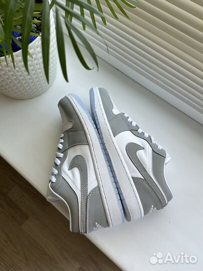 Nike Air Jordan 1 low Wolf grey