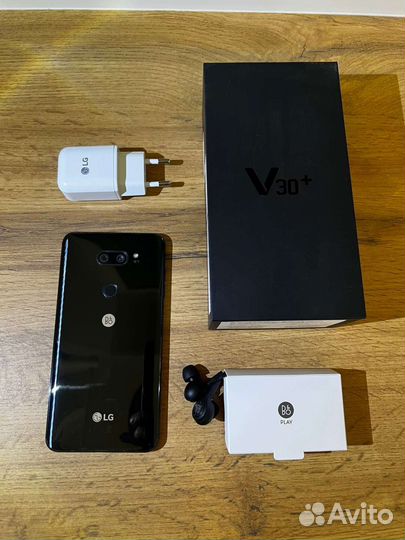 LG V30+, 4/128 ГБ
