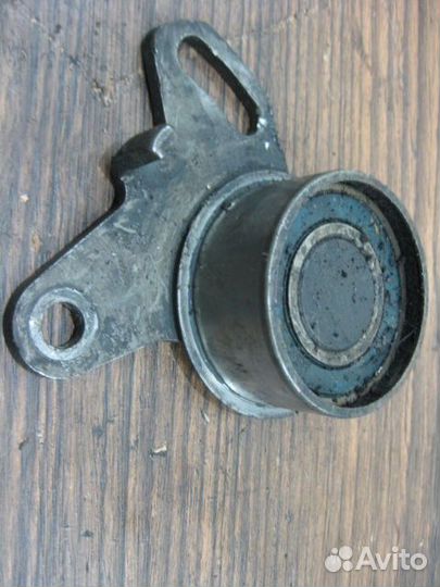 Ролик-натяжитель Mitsubishi Galant (89-92 года) E3