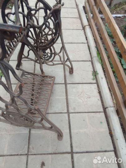 Швейная машина Singer станина