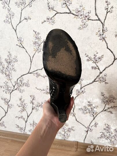 Ботильоны босоножки гладиаторы на каблуке черные