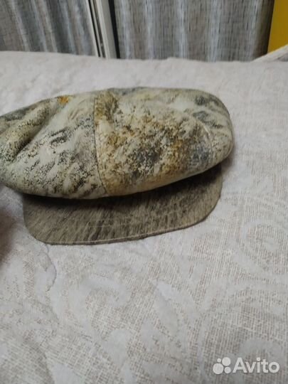 Кепка кожаная женская