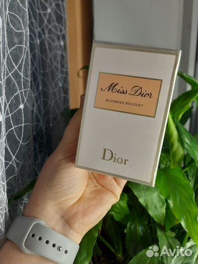 Парфюм женский Miss Dior Blooming Bouquet