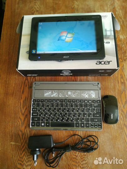 Планшет Acer iconia tab W500