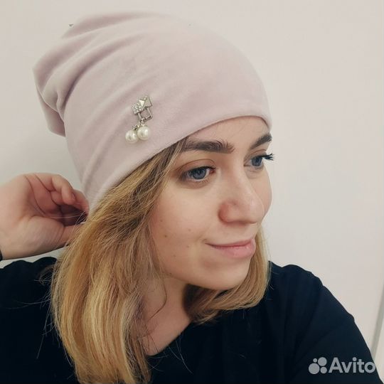 Бархатная шапка AB