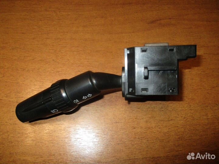 Переключатель поворотов подрулевой Mazda 3 (BK)