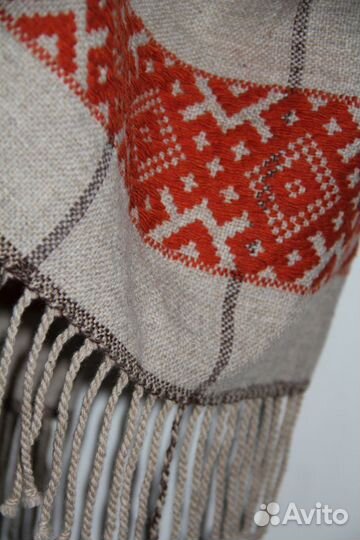 Дизайнерский домотканый палантин