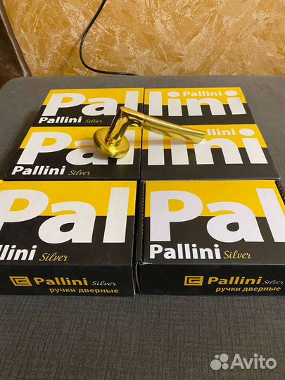 Комплект фурнитуры на 2-3х комнатную квартиру