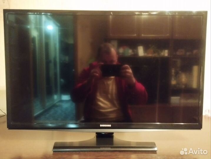 Телевизор Samsung 28 дюймов