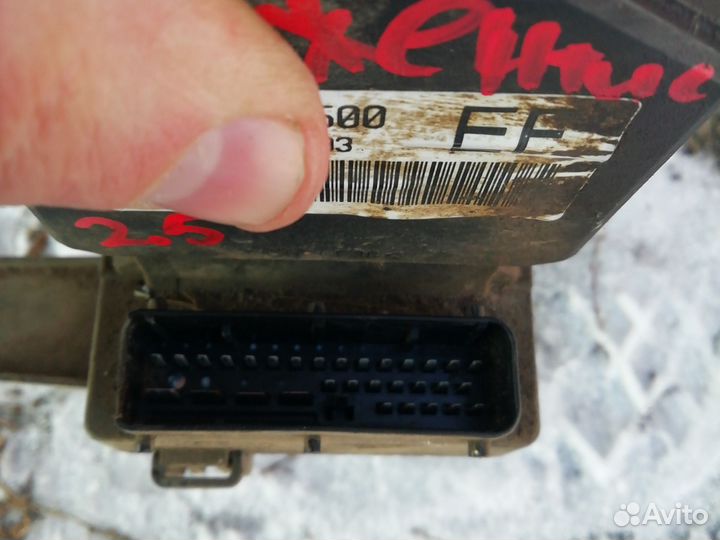 Блок ABS на Kia Magentis 1 2.5