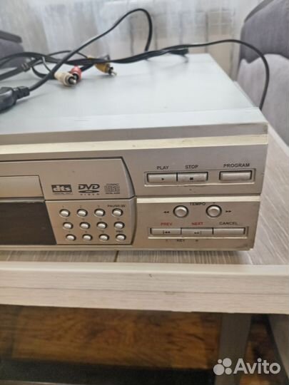 DVD проигрыватель