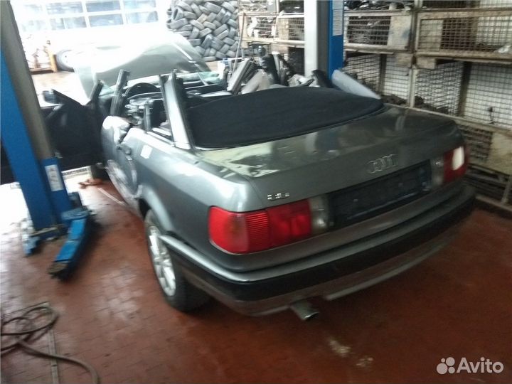 Разбор на запчасти Audi 80 (B4)