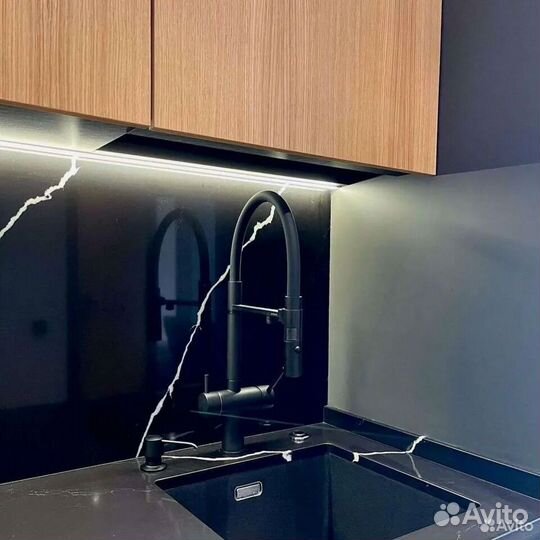 Кухонный гарнитур на заказ от фабрики