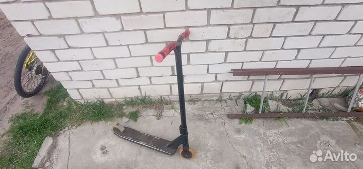 Трюковой самокат