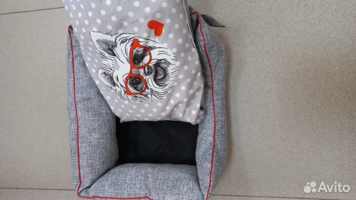 Лежанка для кошек и собак