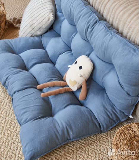 Подушки, лежаки, сидушки