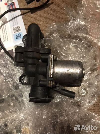 Клапан системы охлаждения Мерседес мл 164 6.3 Амг