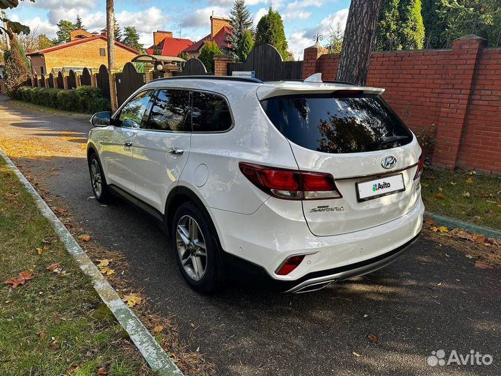 Hyundai Grand Santa Fe 2.2 AT, 2016, 140 670 км