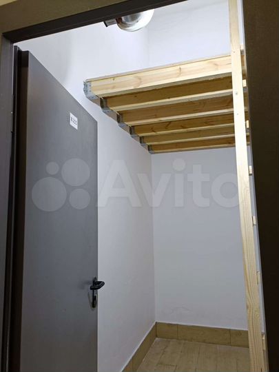 Машиноместо, 10 м²