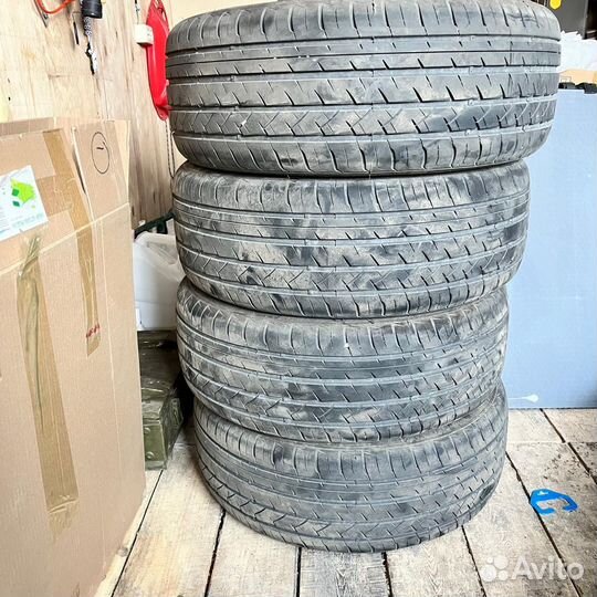 Arivo Ultra ARZ4 215/55 R17
