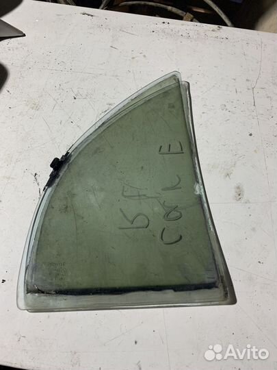 Стекло боковое глухое лево Toyota Carina E