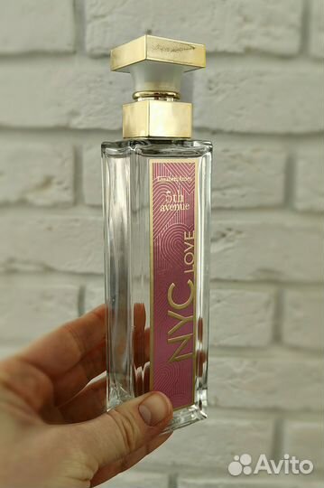 Elizabeth Arden 5th Avenue NYC Love 75 m l