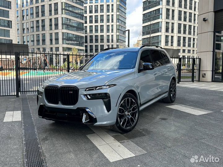 BMW X7 4.4 AT, 2022, 9 798 км