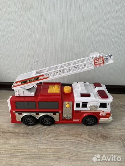 Машина пожарная 36 см, свет звук водяной насос