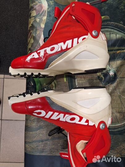 Лыжные ботинки atomic 45р 29см конек снс