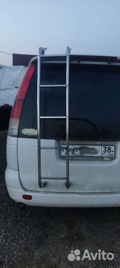 Лестница на дверь багажника Toyota Lite Ace Noah