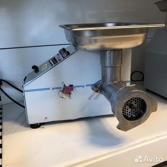 Мясорубка электрическая торгтехмаш тм-12М
