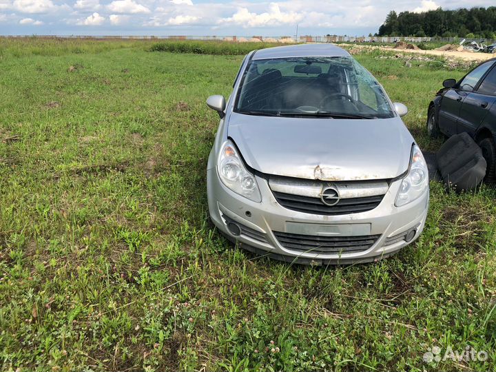 Opel Corsa D в разбор