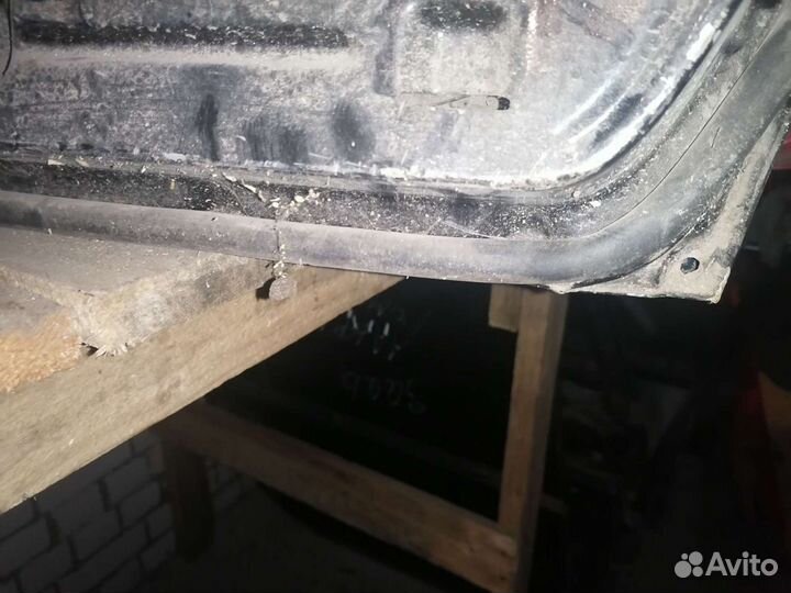 Дверь задняя правая Mercedes w124