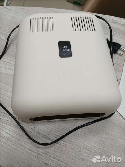 Уф лампа для ногтей
